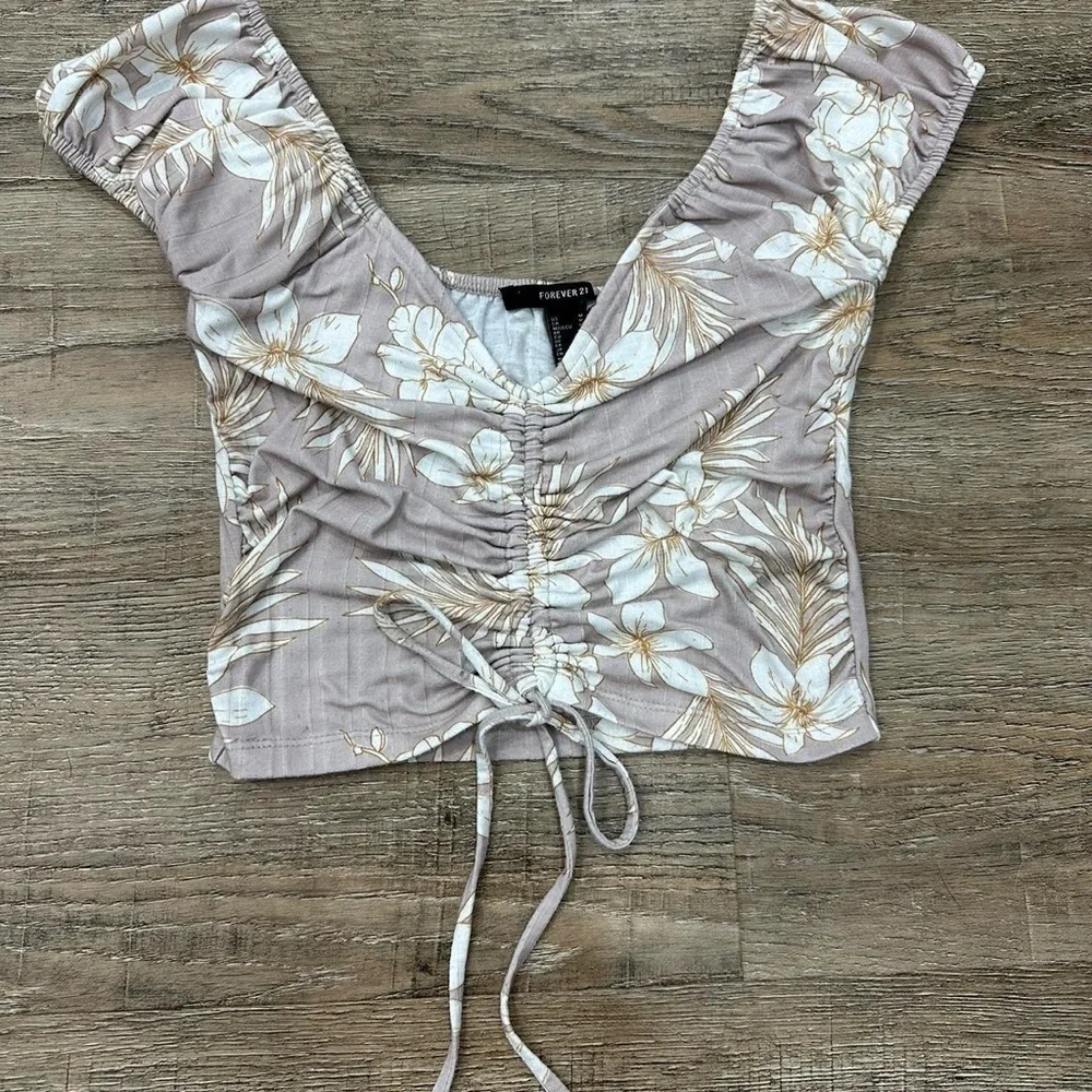 Forever 21 crop top Size M